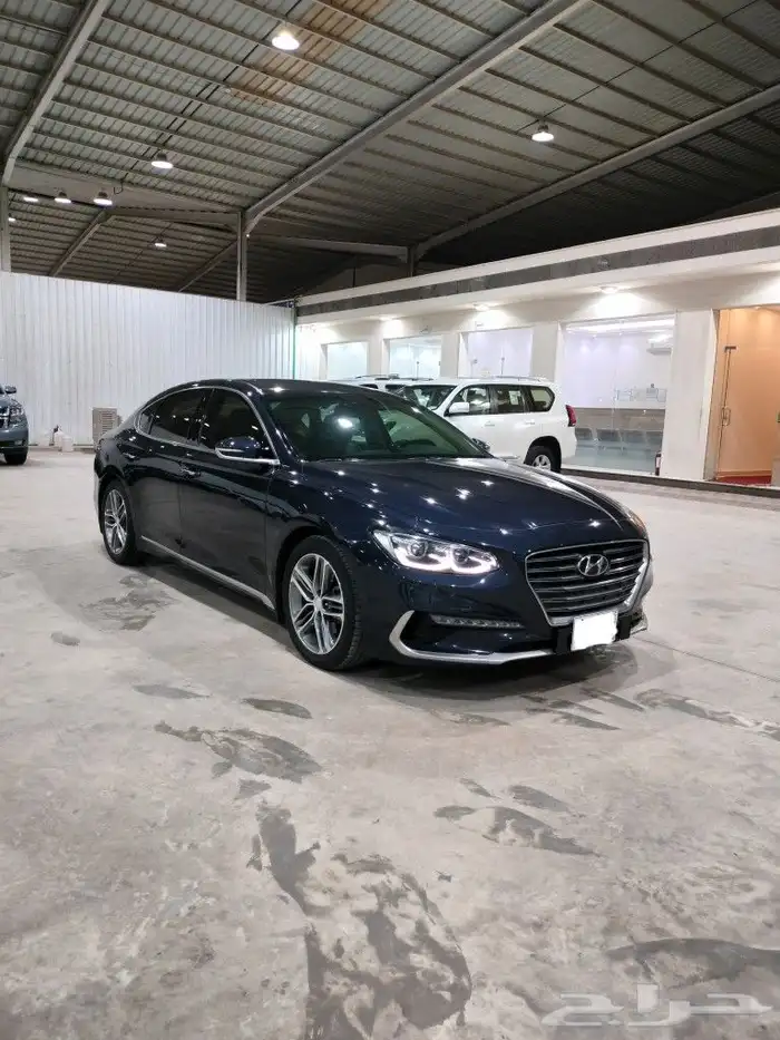 للبيع ازيرا 2018 ديزل 1