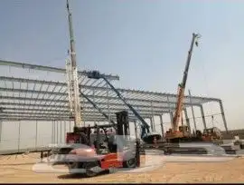 لتأجير الرافعات الشوكية والكرينات والسيزر لفت 3