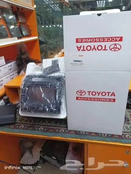 شاشه لاندكروزر وكاله عبدالطيف جميل تركب 2008الى2015 3