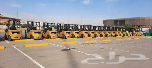 لتأجير الرافعات الشوكية والكرينات والسيزر لفت 11