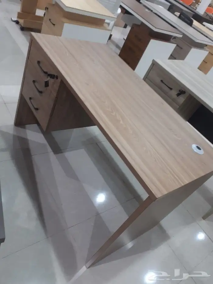 طاولات مكتبة عروض 6