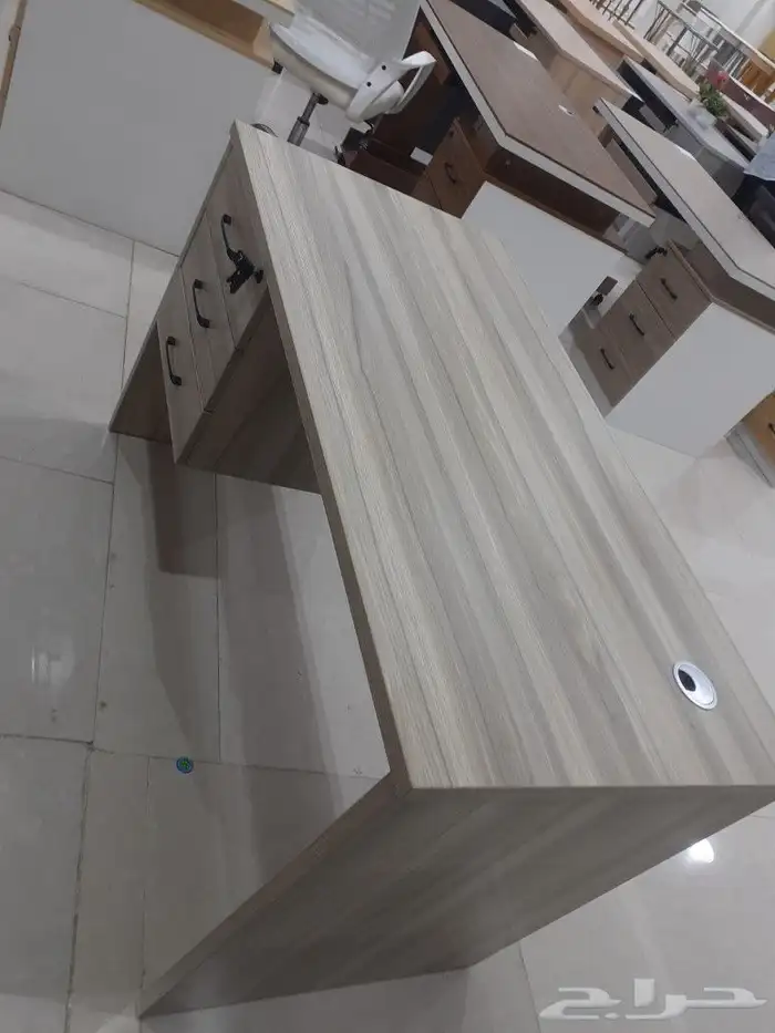 طاولات مكتبة عروض 8