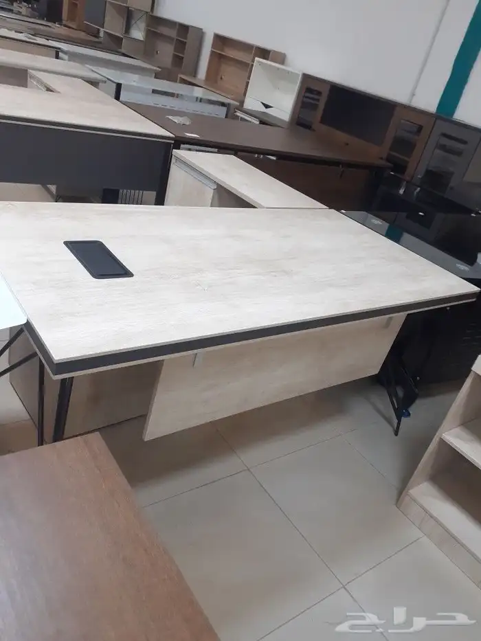 طاولات مكتبة عروض 16