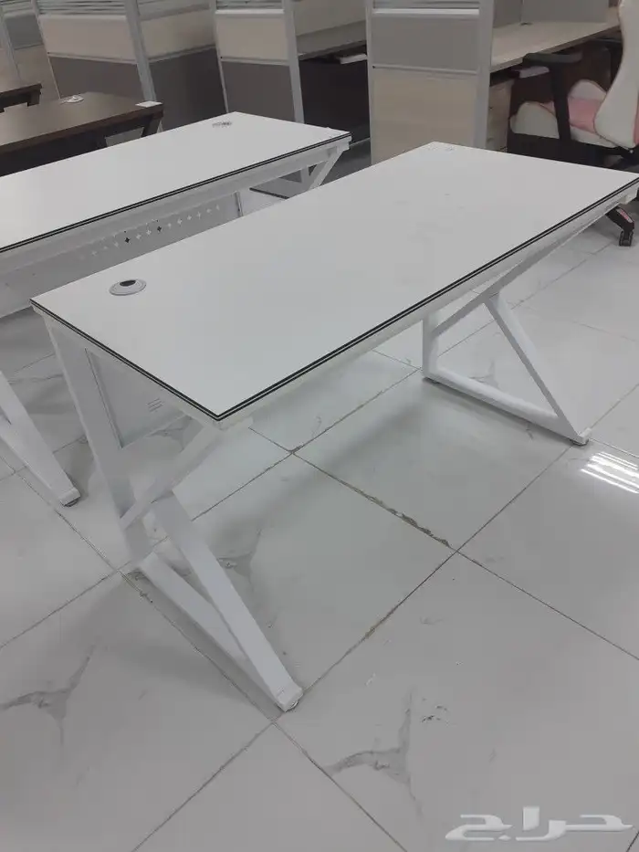 طاولات مكتبة عروض 13