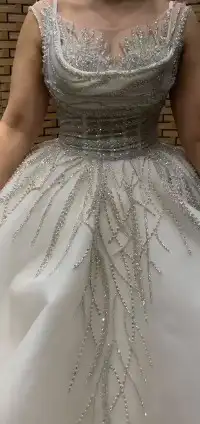 فستان زفاف جديد للبيع 2