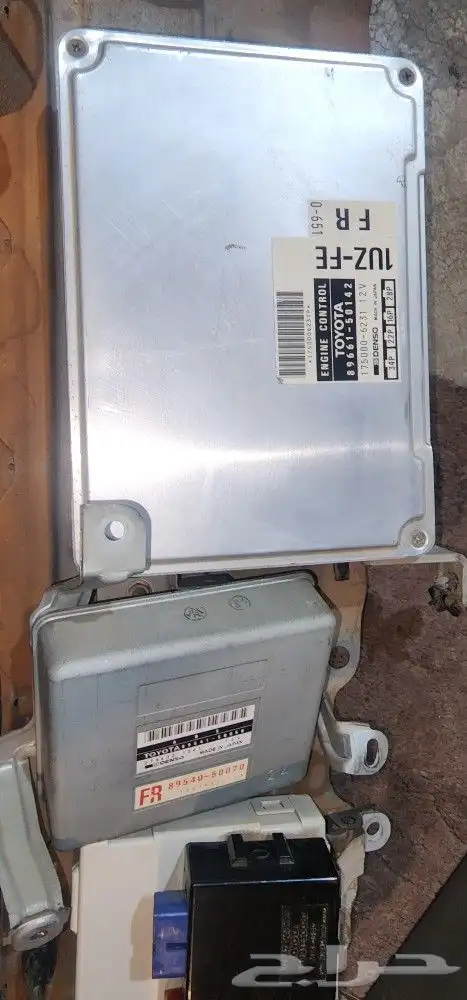 قطع لكزس LS 400 من موديل 91 لين 94 38
