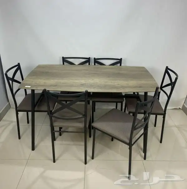 طاولات فخمه وجوده عاليه بسعر مناسب 0