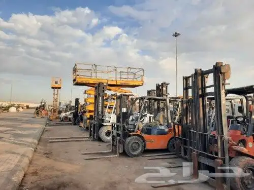 رافعات شوكيه فواركلفت للايجار 0508119399 6