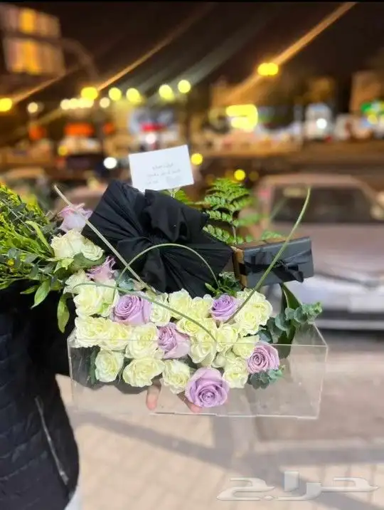 ورد احمر. عيد الحب مندوب تنسيق 13