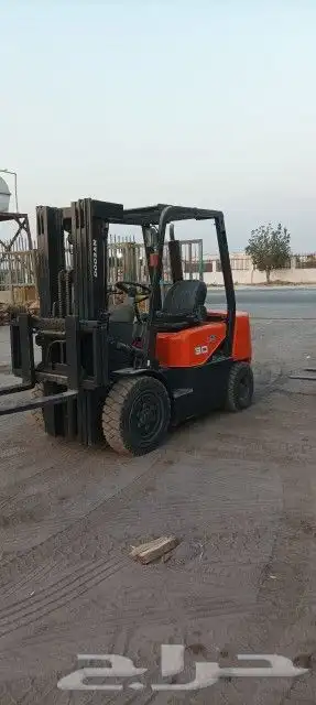رافعات شوكيه للإيجار فوركلفتات كرينات للإيجار الدمام 8