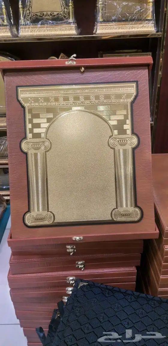 دروع ومجسمات فاخرة 14