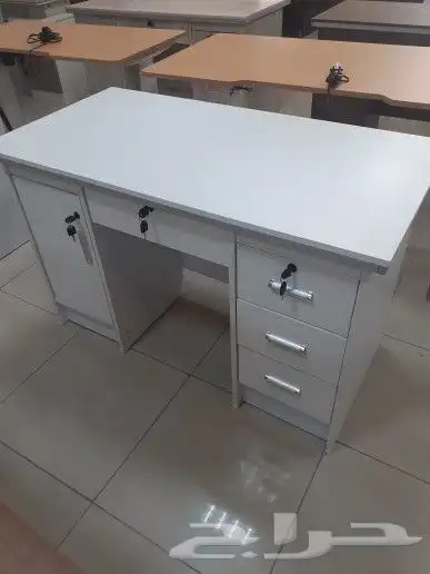 طاولات مكتبي منزلي 9
