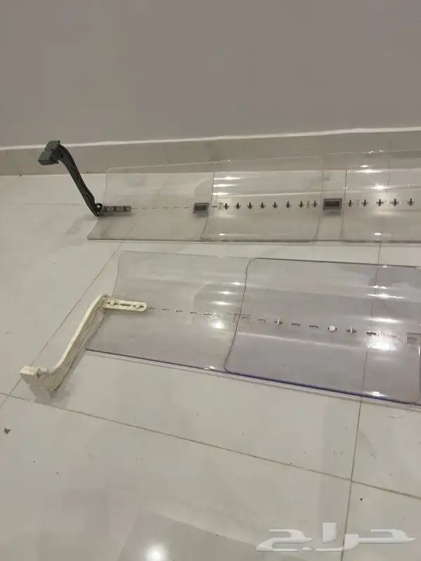 حامل وحاجز موزع هواء تكييف مستعمل عدد 2 4