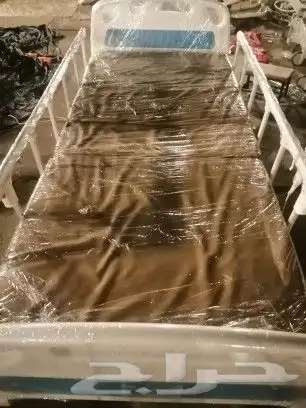 سرير طبي.. 5