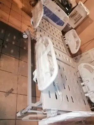 سرير طبي.. 10