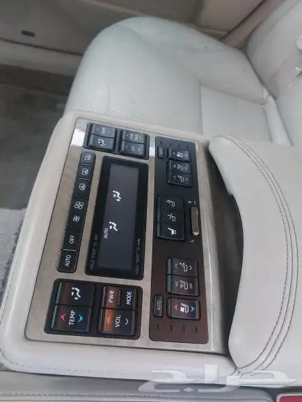 لكزس 460 LS قمة في النظافة تم البيع تم البيع 36
