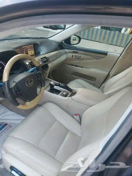 لكزس 460 LS قمة في النظافة تم البيع تم البيع 22