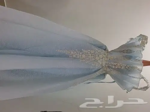 للبيع فساتين نظيفه وجديدة 1