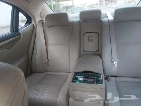 لكزس 460 LS قمة في النظافة تم البيع تم البيع 48