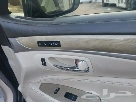 لكزس 460 LS قمة في النظافة تم البيع تم البيع 42