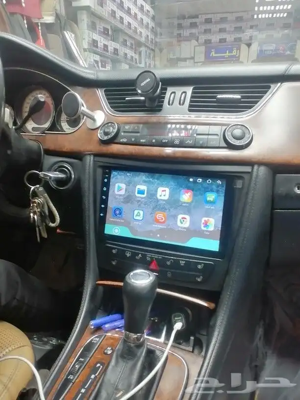 شاشات لجميع انواع السيارات بجوده عاليه لتواصل او الاستفسار 0 9