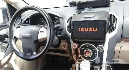 شاشه ايسوزو دي ماكس isuzu_Dmax 1