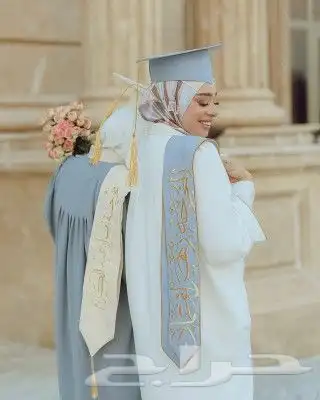 ارواب وعبايات تخرج بالاسم والمقاسات حسب الطلب 26