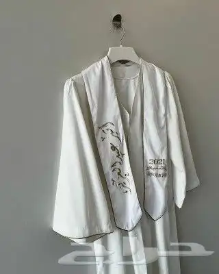 ارواب وعبايات تخرج بالاسم والمقاسات حسب الطلب 25