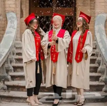 ارواب وعبايات تخرج بالاسم والمقاسات حسب الطلب 70