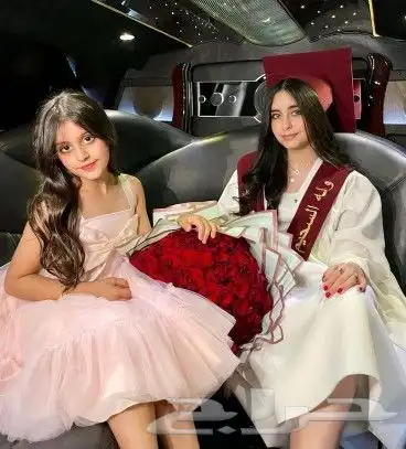 ارواب وعبايات تخرج بالاسم والمقاسات حسب الطلب 52