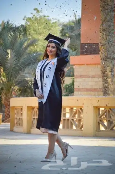 ارواب وعبايات تخرج بالاسم والمقاسات حسب الطلب 67