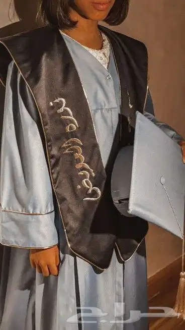 ارواب وعبايات تخرج بالاسم والمقاسات حسب الطلب 76