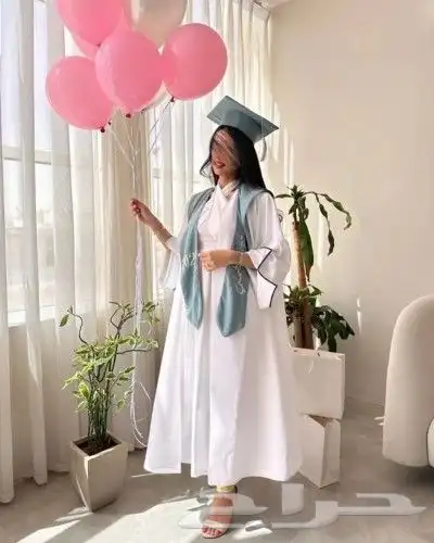 ارواب وعبايات تخرج بالاسم والمقاسات حسب الطلب 96