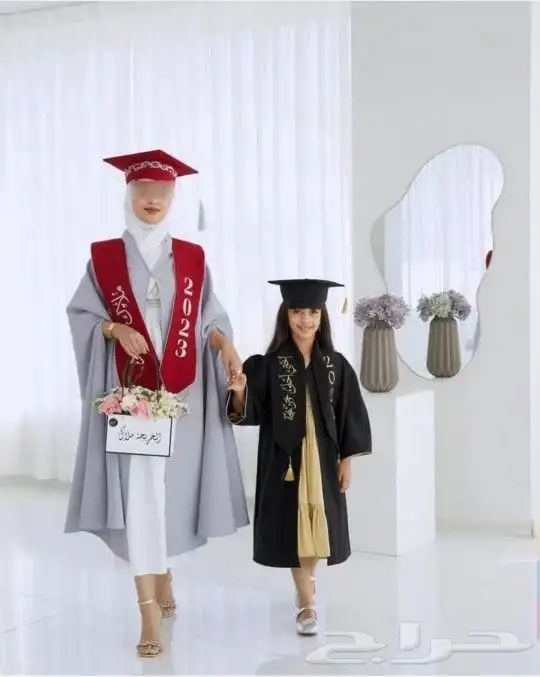 ارواب وعبايات تخرج بالاسم والمقاسات حسب الطلب 39