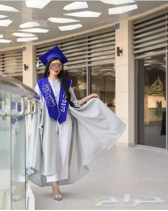 ارواب وعبايات تخرج بالاسم والمقاسات حسب الطلب 33
