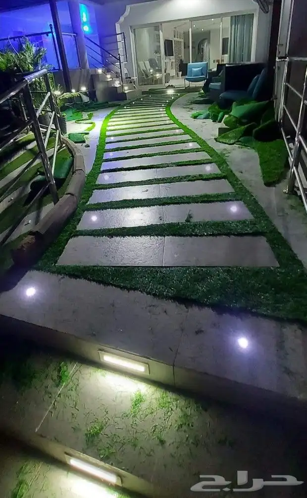 تركيب فرش موكيت مشمع فينيل عشب صناعي سجاد 3