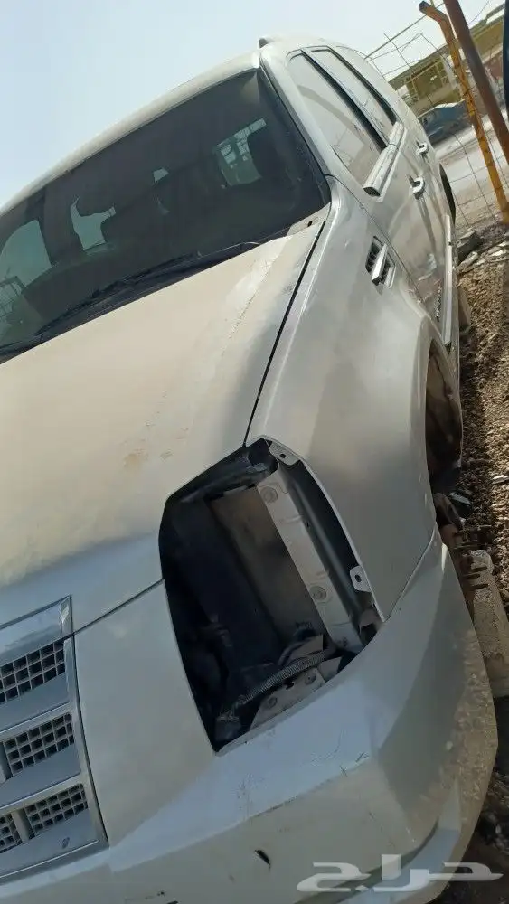 قطع غيار اسكاليد 2013 9