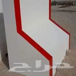 حواجز خرسانية ومصدات مواقف وقواعد أعمدة انارة 8