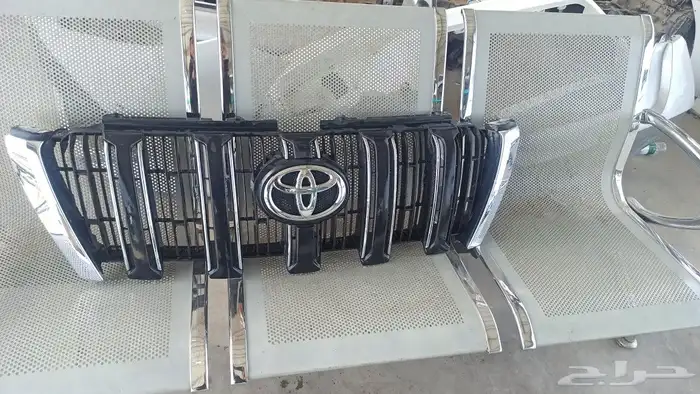 شبك امامي تيوتا برادو موديل 2014__2015__2016__2017 وكاله 0