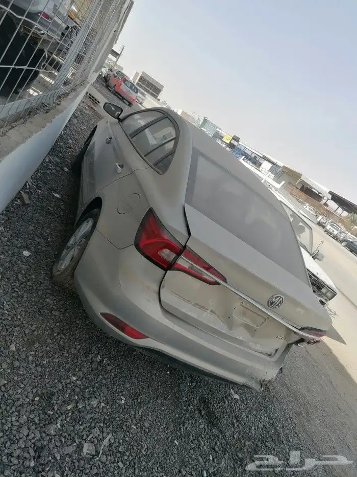 ام جي 5 قطع غيار تشليح 2022 12