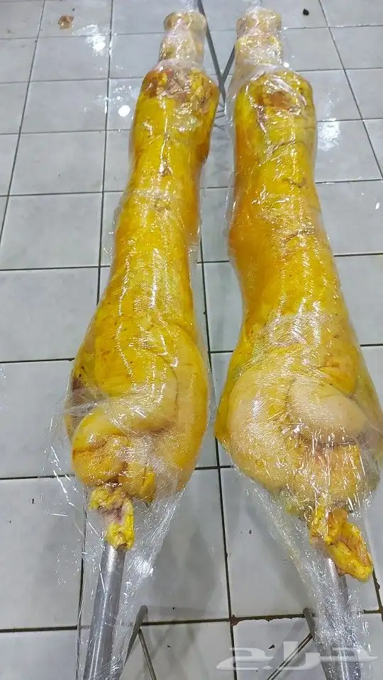 مطعم الخير يقدم خاروف مشوي كامل على الجمر.. 1