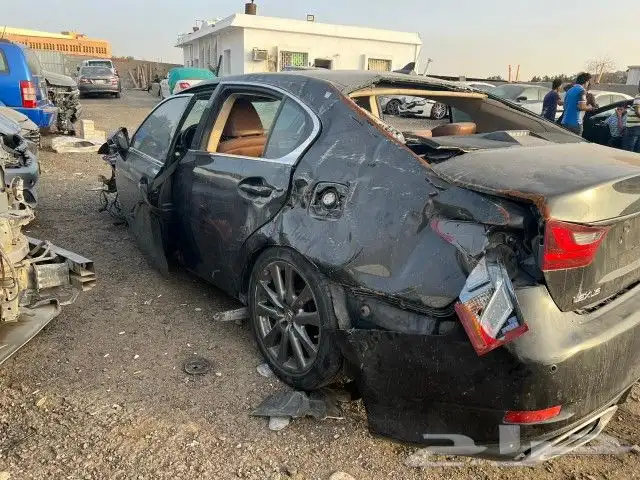 لكزس Gs350 تشليح قطع غيار لكزس 1