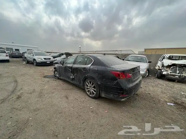 لكزس Gs350 تشليح قطع غيار لكزس 4