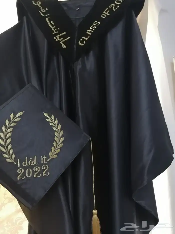 تفصيل وتطريز ارواب و وشاحات تخرج 11