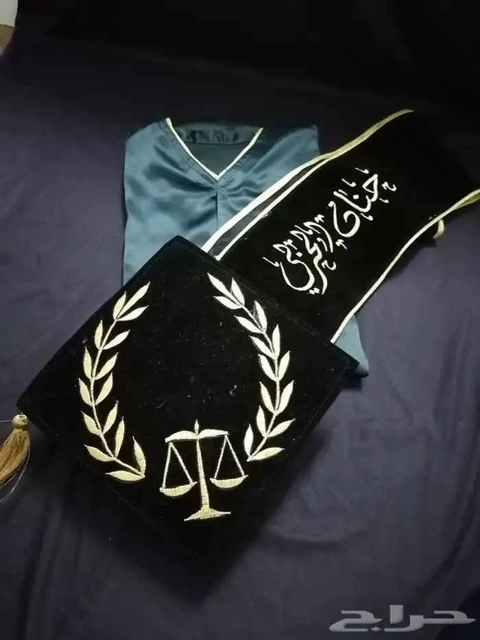 تفصيل وتطريز ارواب و وشاحات تخرج 6