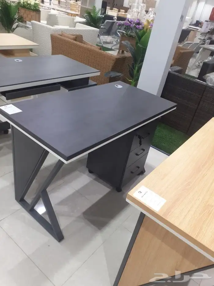 طاولات مكتبة عروض 10