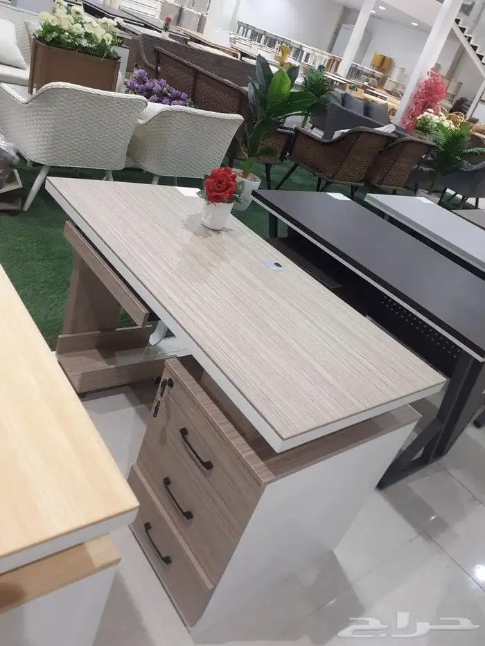 طاولات مكتبة عروض 2