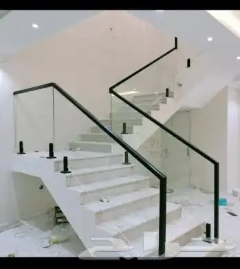 تركيب جميع انواع الزجاج والمريات بالمدينه 0