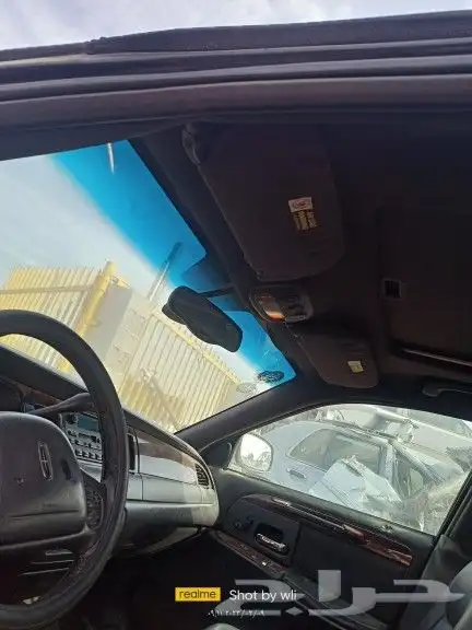 لينكون تاون كار تشليح غطع غيار1998-2002 8