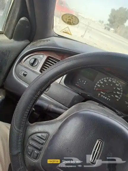 لينكون تاون كار تشليح غطع غيار1998-2002 14